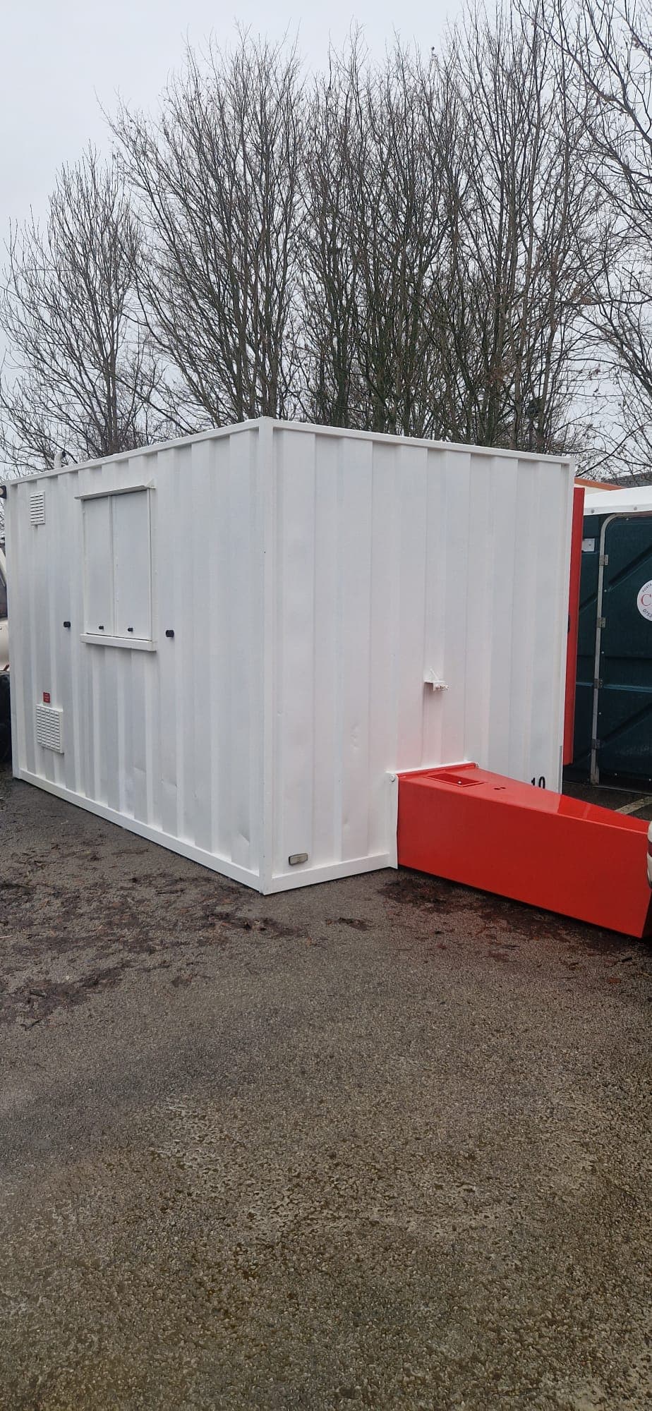 CMS welfare unit exterior on site